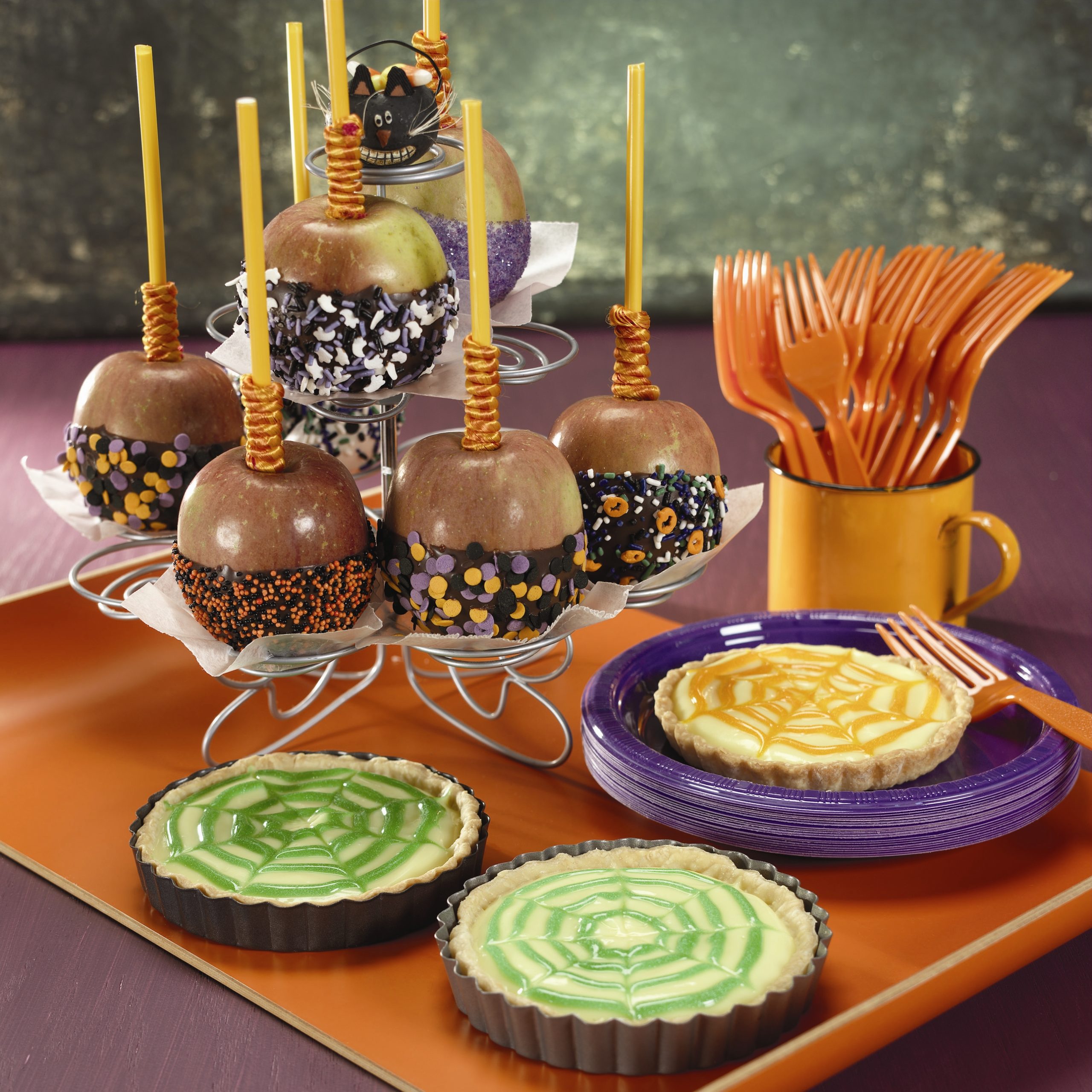 Candy-Dipped Halloween Apples