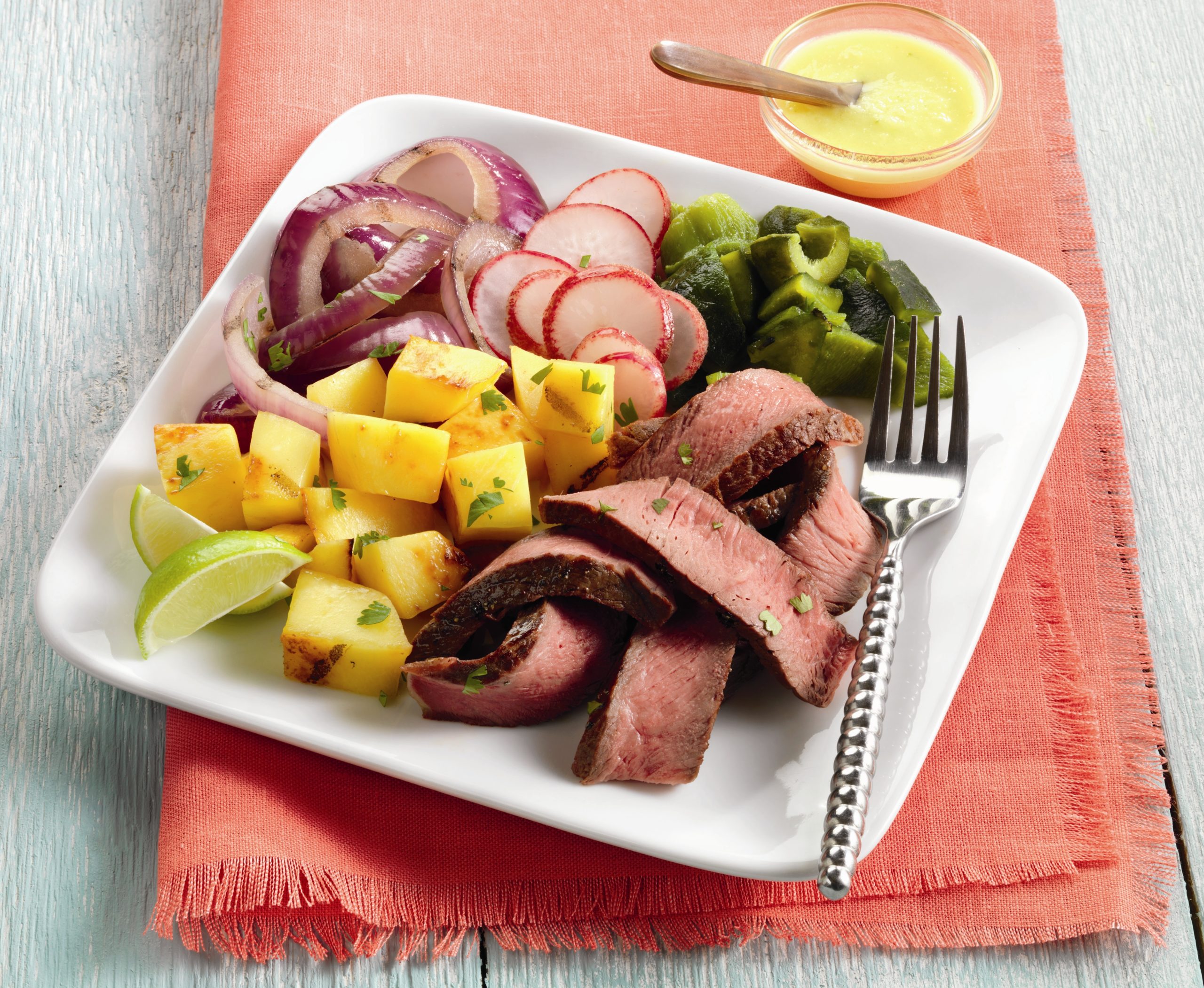 Beef fajita salad