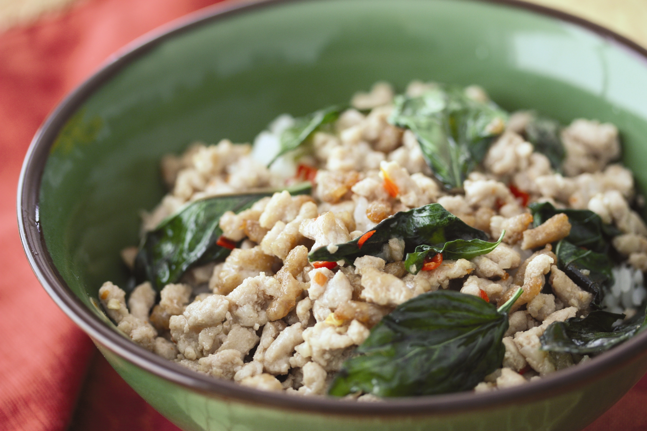 Recipe: Stir-fried pork and basil