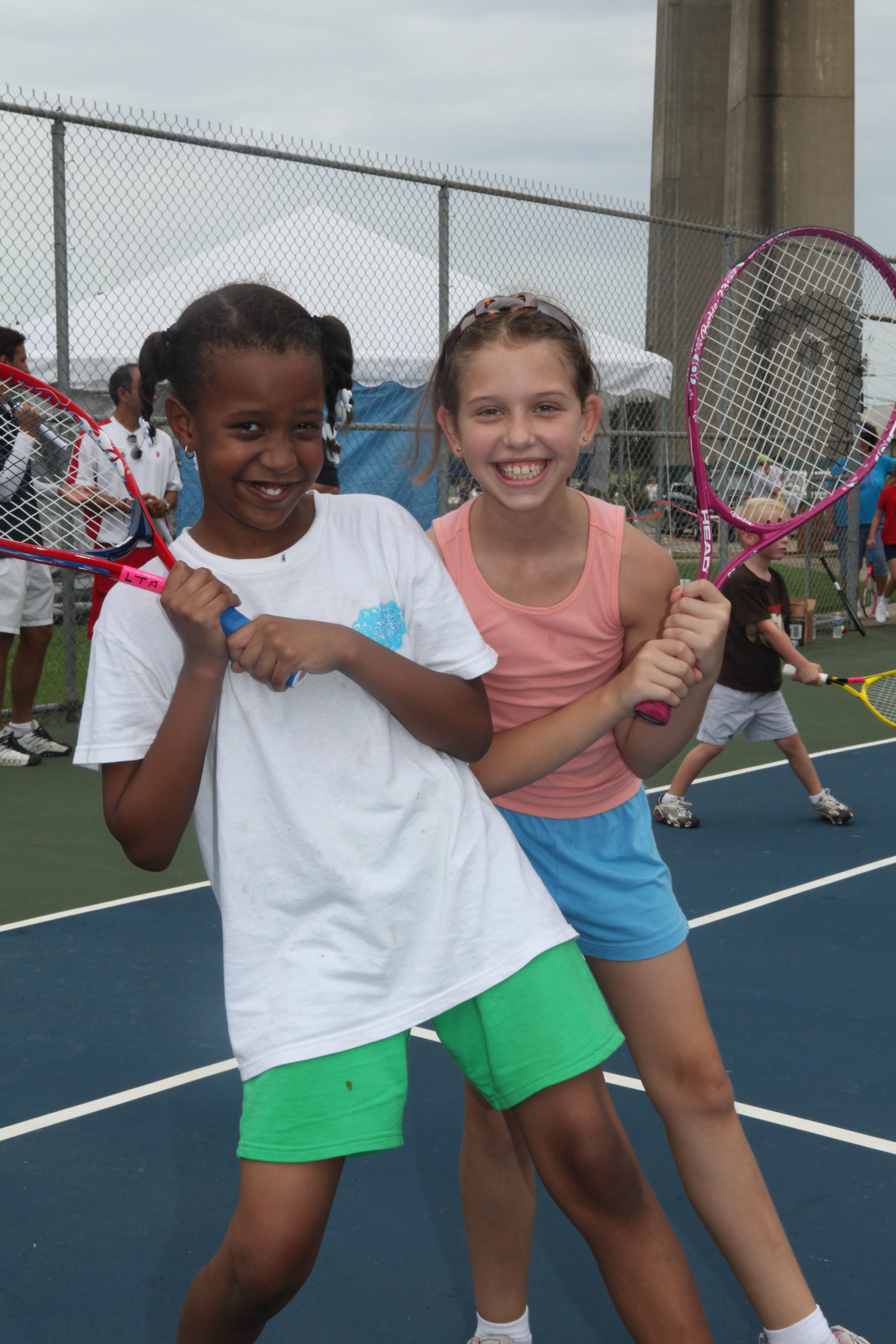 Register now for junior tennis league