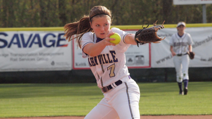 Senior pitcher Hannah Haydel