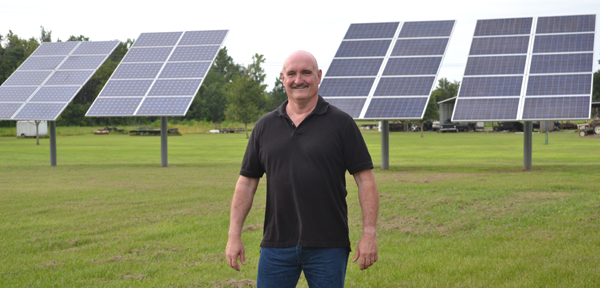 St Charles Parish News Solar Panels Lower Boutte Man S Electric Bill To 11 A Month