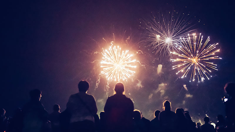 3 bands on tap for parish's fireworks show - St. Charles Herald Guide - Vimarsana News