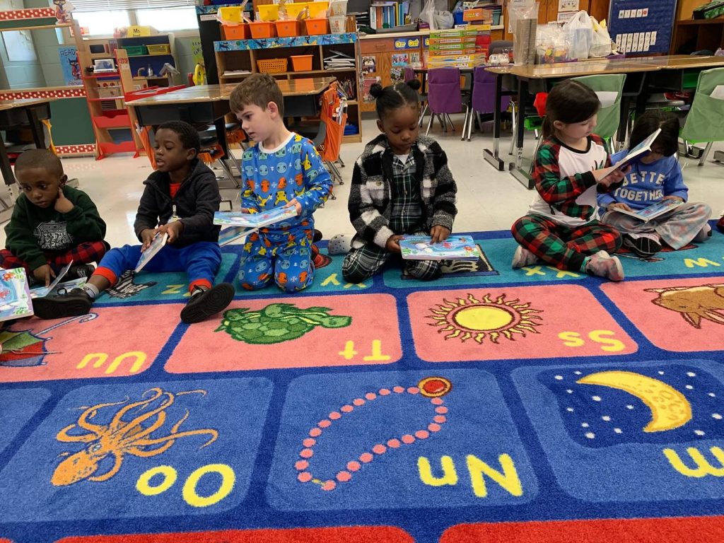 IMTT donates nearly 600 books to St. Rose Elementary