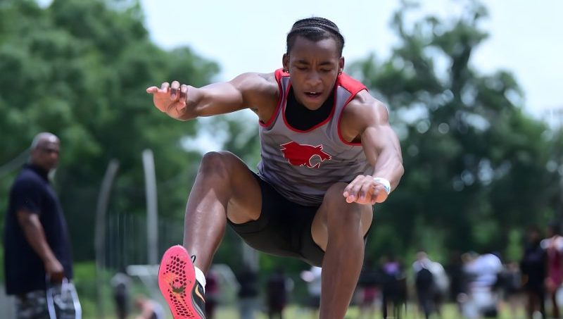 Destrehan's Richard leaps to state championship glory
