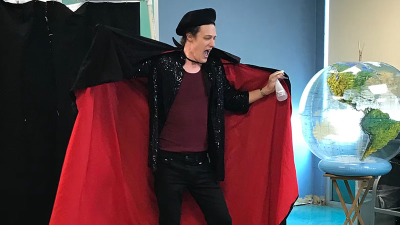 Professor Universe brings science, comedy to the library
